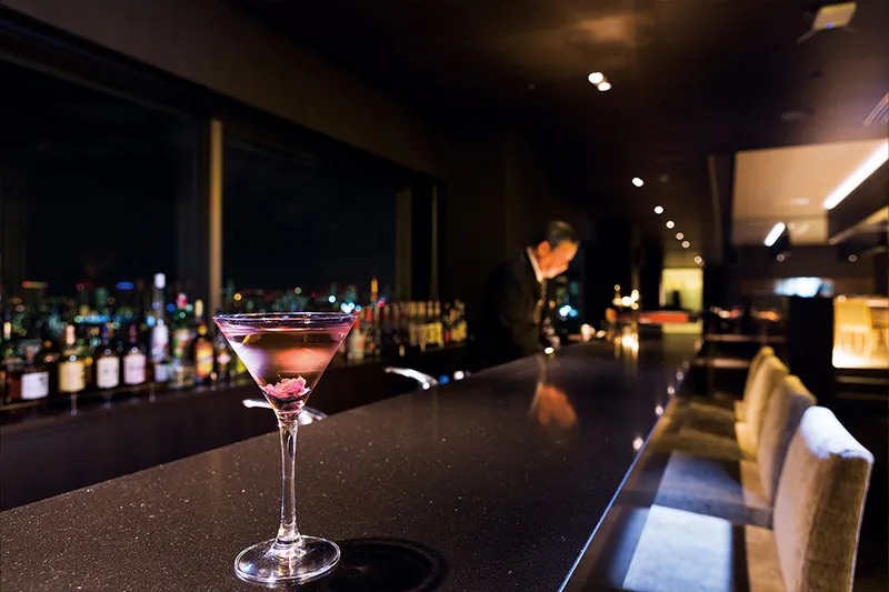 バー&レストラン「簾」