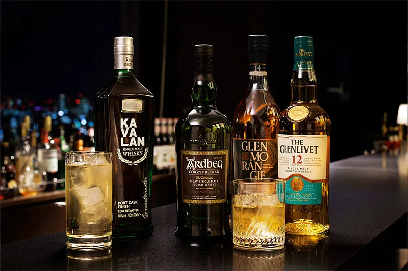 バー&レストラン「簾」