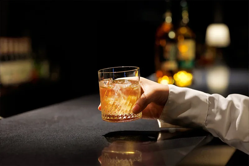 バー&レストラン「簾」