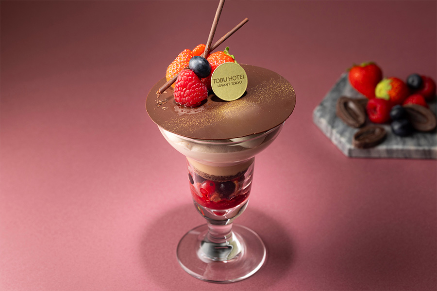 ベリーとチョコレートのパフェ