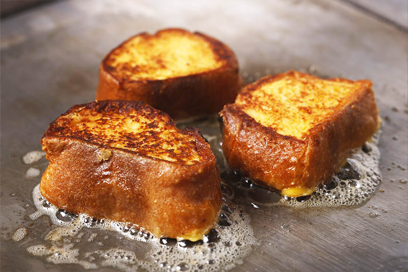 NEW 【平日限定】北海道産ミルクを使用したジャンボフレンチトースト