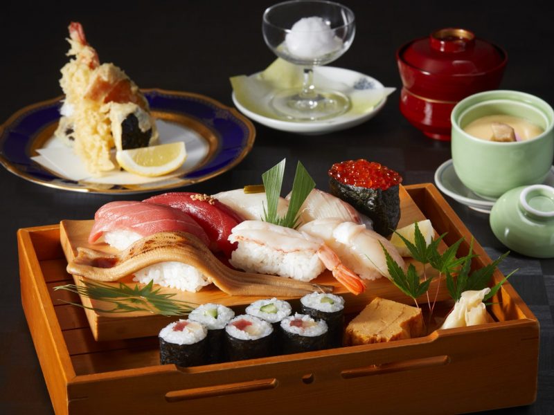 日本料理 簾 料理長おすすめ「にぎり寿司天ぷら御膳」